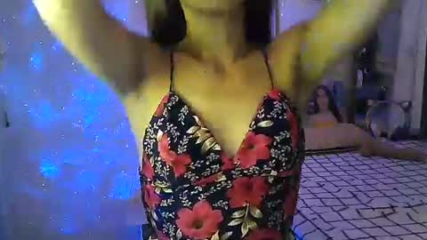 Snapshot of wild_flowerx21 chatting on 12-05-24, 05:59 Analyn online show from 12-05-24, 05:59