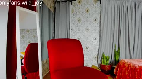 wild_joy online show from 02-15-25, 04:58