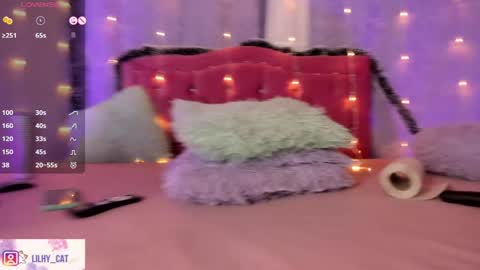 Lily  online show from 12-23-24, 07:41