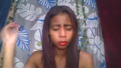 Snapshot of wildah chatting on 07-14-26, 08:19 wildah online show from 07-14-26, 08:19