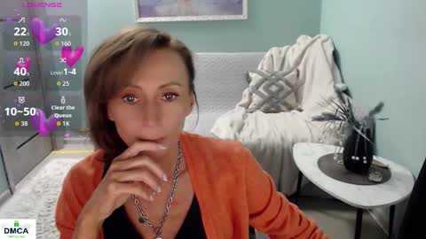 Snapshot of wildelione03 chatting on 02-11-26, 06:40 Helen online show from 02-11-26, 06:40