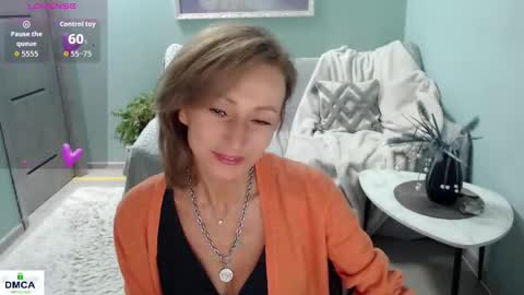 Snapshot of wildelione03 chatting on 02-15-26, 06:10 Helen online show from 02-15-26, 06:10