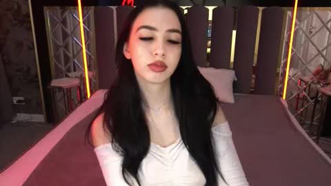 Alena online show from 11-26-25, 06:58