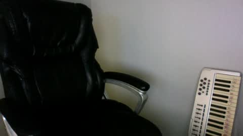 wildnight007 online show from 07-08-26, 05:12