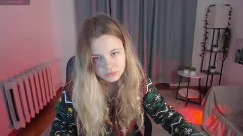 Mila 3 online show from 11-28-25, 06:05