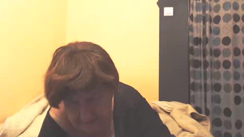 WildRedCat online show from 04-03-26, 09:46