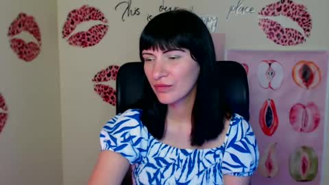 Rosalinda online show from 05-21-26, 06:37
