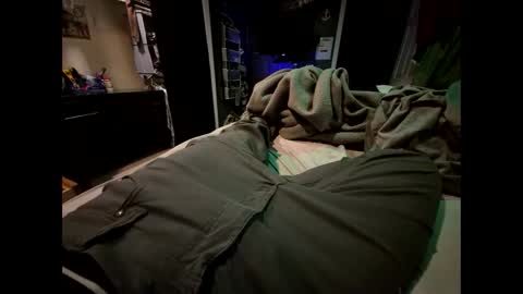 Snapshot of wiley0520 chatting on 02-12-26, 09:48 wiley0520 online show from 02-12-26, 09:48