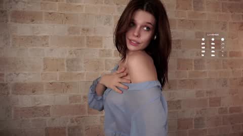 Snapshot of willalwaysloveyouuuuu chatting on 01-25-25, 04:13 Eva online show from 01-25-25, 04:13
