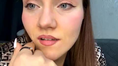 Snapshot of willetteplato chatting on 02-04-26, 05:19 Adele online show from 02-04-26, 05:19