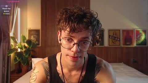 Snapshot of william_henry_a chatting on 05-31-26, 01:51 William online show from 05-31-26, 01:51