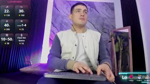 Snapshot of william_steel_ chatting on 09-15-25, 11:43 William Steel online show from 09-15-25, 11:43