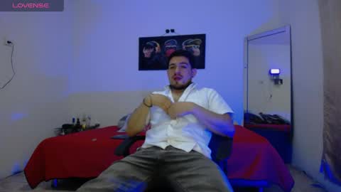 Snapshot of william_steel_ chatting on 06-04-26, 11:27 William Steel online show from 06-04-26, 11:27