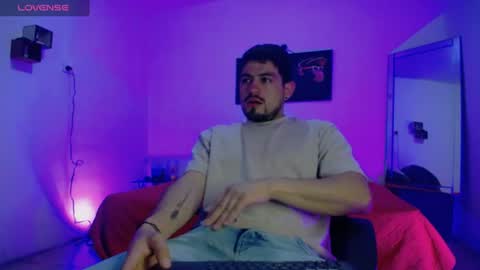 Snapshot of william_steel_ chatting on 06-11-26, 11:41 William Steel online show from 06-11-26, 11:41