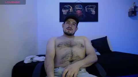 Snapshot of william_steel_ chatting on 06-22-26, 11:40 William Steel online show from 06-22-26, 11:40