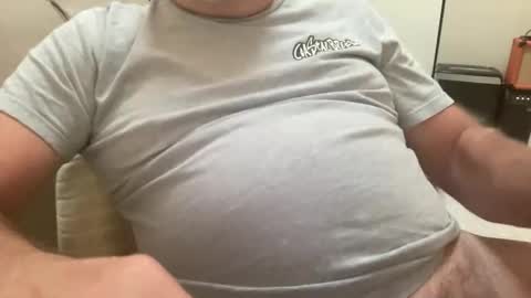 Snapshot of willieb777 chatting on 10-26-25, 02:23 willieb777 online show from 10-26-25, 02:23