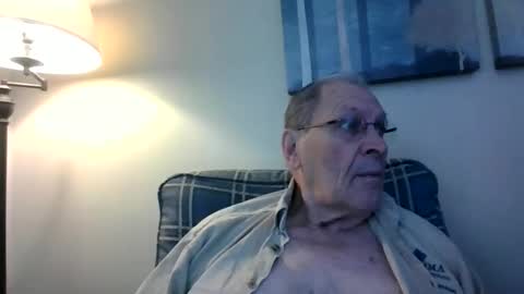 Snapshot of willnedoher chatting on 12-05-24, 01:28 Willhedoher online show from 12-05-24, 01:28