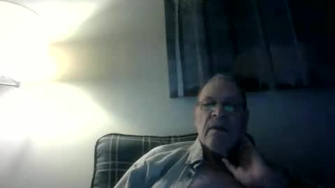 Snapshot of willnedoher chatting on 12-19-24, 01:40 Willhedoher online show from 12-19-24, 01:40