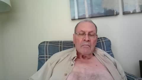 Snapshot of willnedoher chatting on 01-06-25, 04:55 Willhedoher online show from 01-06-25, 04:55