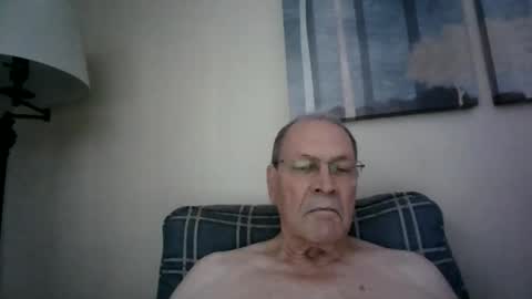 Snapshot of willnedoher chatting on 01-14-25, 01:28 Willhedoher online show from 01-14-25, 01:28