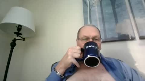 Snapshot of willnedoher chatting on 01-15-25, 01:41 Willhedoher online show from 01-15-25, 01:41