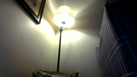 Snapshot of willnedoher chatting on 09-30-25, 01:05 Willhedoher online show from 09-30-25, 01:05