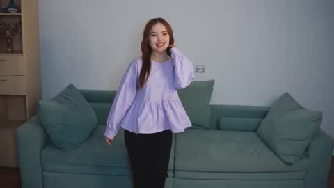 Snapshot of willodeanwassell chatting on 11-28-25, 04:48 Lulu first day here online show from 11-28-25, 04:48