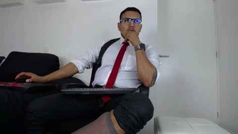 Snapshot of willsandler1 chatting on 06-02-26, 06:54 Will Sandler online show from 06-02-26, 06:54
