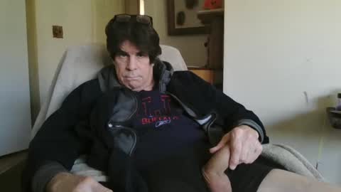 willtie26 online show from 01-08-25, 07:03