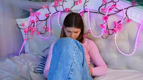 Vicki3 online show from 03-13-26, 07:15