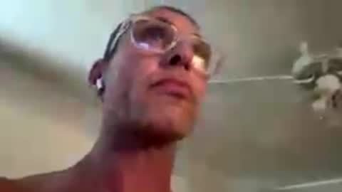Snapshot of wiludoit chatting on 07-19-26, 04:00 wiludoit online show from 07-19-26, 04:00