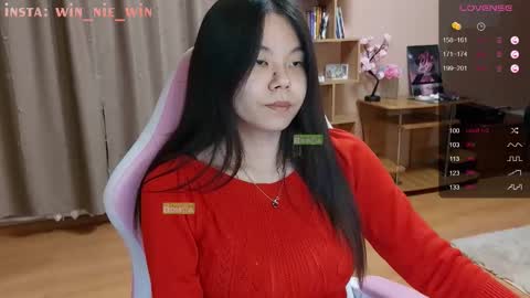 Winnie online show from 09-29-25, 03:33