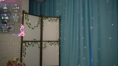 Winaria online show from 10-14-25, 04:35