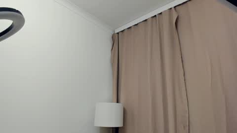 Snapshot of wine_on_lips chatting on 12-23-24, 05:39 Amalia and Mia online show from 12-23-24, 05:39