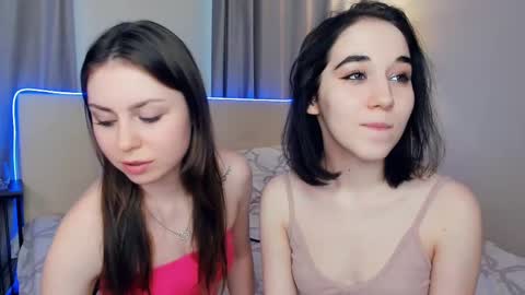 Snapshot of wine_on_lips chatting on 02-15-25, 11:39 Amalia and Mia online show from 02-15-25, 11:39