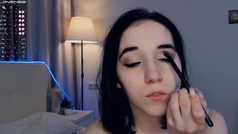 Snapshot of wine_on_lips chatting on 02-18-25, 01:33 Amalia and Mia online show from 02-18-25, 01:33