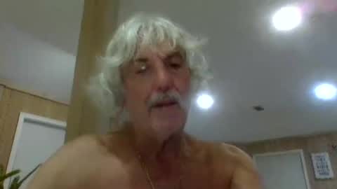 Snapshot of winedog2020 chatting on 02-20-26, 01:35 Gundja Man online show from 02-20-26, 01:35