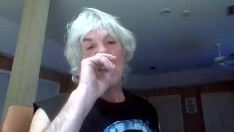 Snapshot of winedog2020 chatting on 02-24-26, 03:15 Gundja Man online show from 02-24-26, 03:15