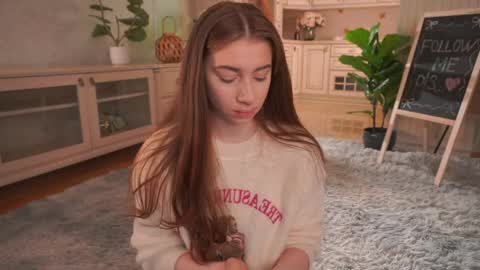 Snapshot of winnieriedesel chatting on 05-29-26, 03:15 Lillian online show from 05-29-26, 03:15