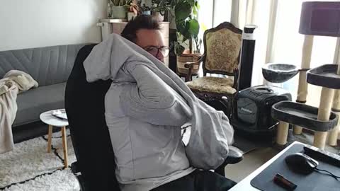 Snapshot of winnydepooh chatting on 11-11-25, 08:36 cream36 online show from 11-11-25, 08:36