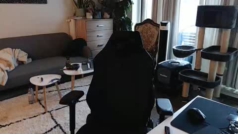 Snapshot of winnydepooh chatting on 11-16-25, 08:31 cream36 online show from 11-16-25, 08:31