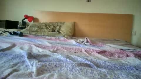 Snapshot of winston1414 chatting on 05-19-26, 06:25 JanCloud online show from 05-19-26, 06:25