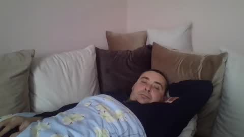 Snapshot of winston1982q chatting on 04-02-26, 12:25 winston1982q online show from 04-02-26, 12:25