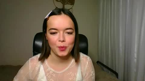 Emma  online show from 09-25-25, 04:00