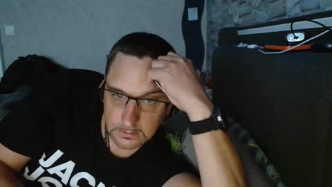 Snapshot of wirzwei8883 chatting on 09-14-25, 02:38 Dirty online show from 09-14-25, 02:38