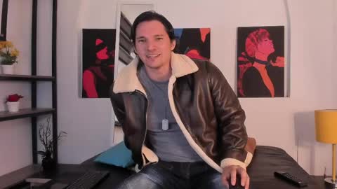 Snapshot of wiston_cox chatting on 04-28-26, 01:27 Wiston online show from 04-28-26, 01:27