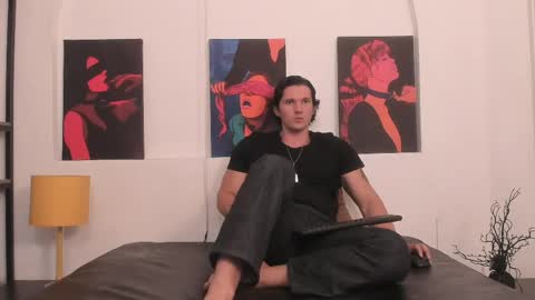 Snapshot of wiston_cox chatting on 05-19-26, 02:12 Wiston online show from 05-19-26, 02:12