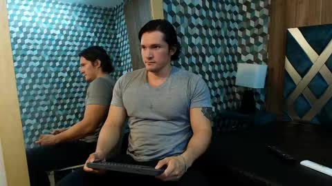 Snapshot of wiston_cox chatting on 05-29-26, 01:31 Wiston online show from 05-29-26, 01:31