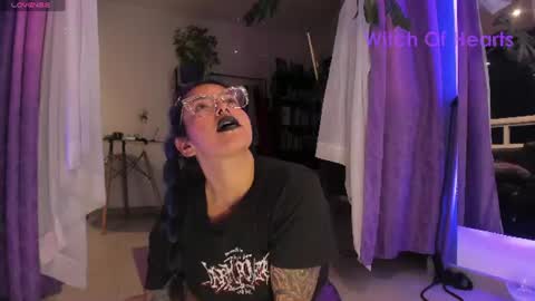     Luna Violeta  A r t i s t  online show from 07-04-26, 01:45