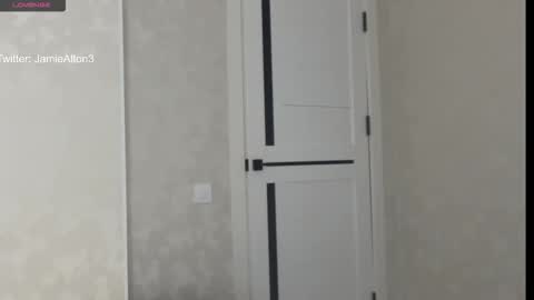 Wlademar online show from 11-30-25, 05:33